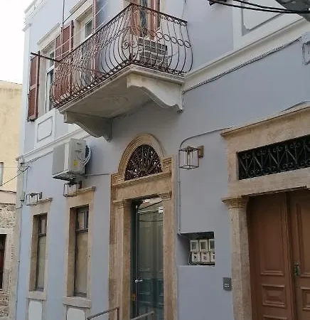 Theos Apartment